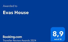 Evas House